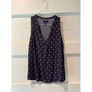Gap navy tank top with red detail pattern